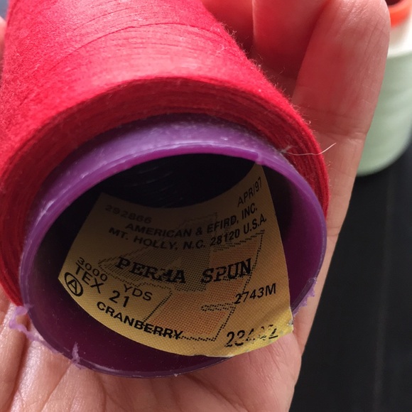 Serger threads lot cones spools cream white - Picture 3 of 9